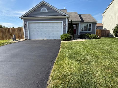 Photo of 4478 Knoll Crest Drive, Grove City, OH 43123 (MLS # 226020514)