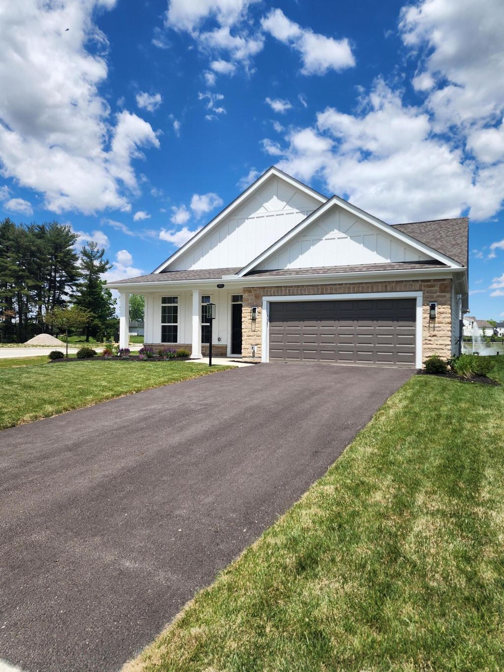 Photo of 7663 Dulin Farms Drive, Powell, OH 43065 (MLS # 226016565)