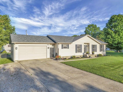 Photo for 906 Lateglow Court