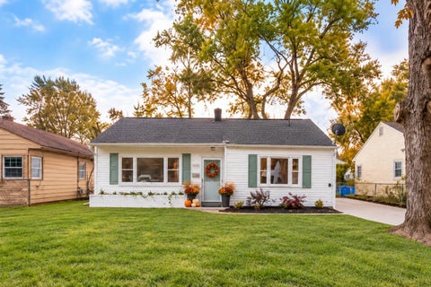Photo of 1769 Ward Road, Columbus, OH 43224 (MLS # 226035907)