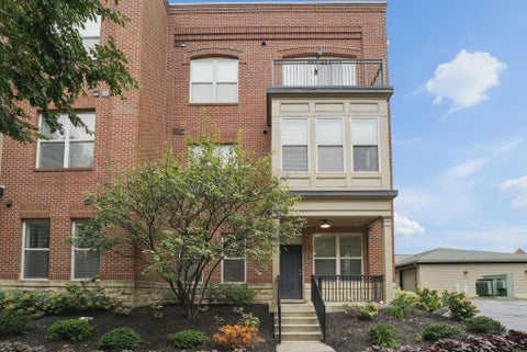 Photo of 972 Perry Street 101 #101, Columbus, OH 43215 (MLS # 226036800)