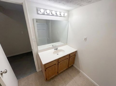 Tiny photo for 2592 Cowall Drive, Hilliard, OH 43026 (MLS # 226003282)