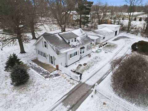 Photo of 7097 Harlem Road, Westerville, OH 43082 (MLS # 226001500)