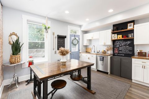 Tiny photo for 254 E 2nd Avenue, Columbus, OH 43201 (MLS # 225033544)