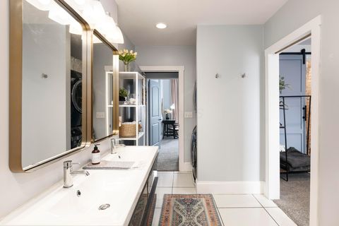 Tiny photo for 254 E 2nd Avenue, Columbus, OH 43201 (MLS # 225033544)