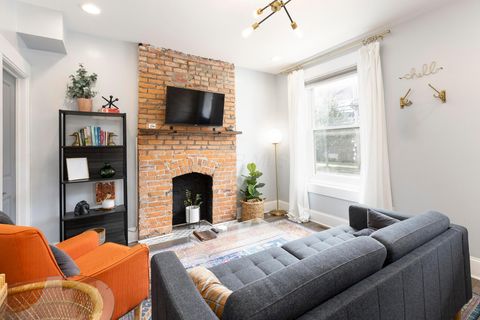 Tiny photo for 254 E 2nd Avenue, Columbus, OH 43201 (MLS # 225033544)