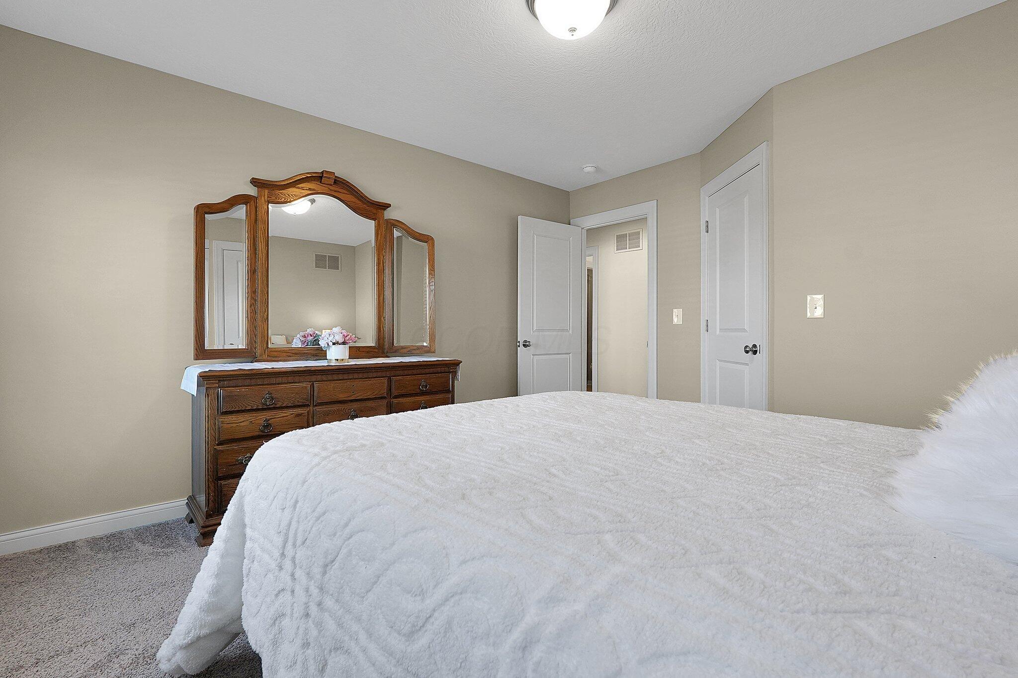 1241 Mcclish Court, Grove City, Ohio image 45