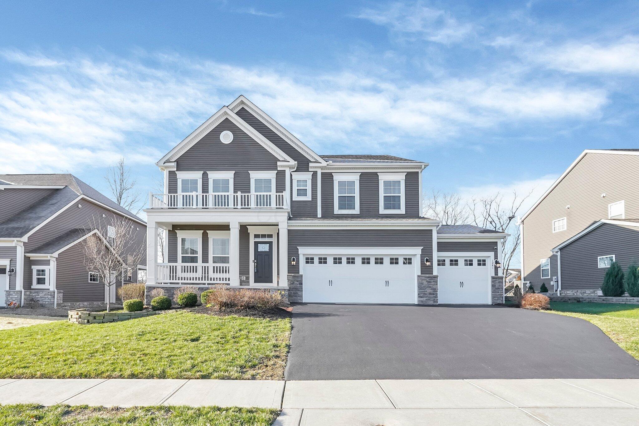 1241 Mcclish Court, Grove City, Ohio image 2