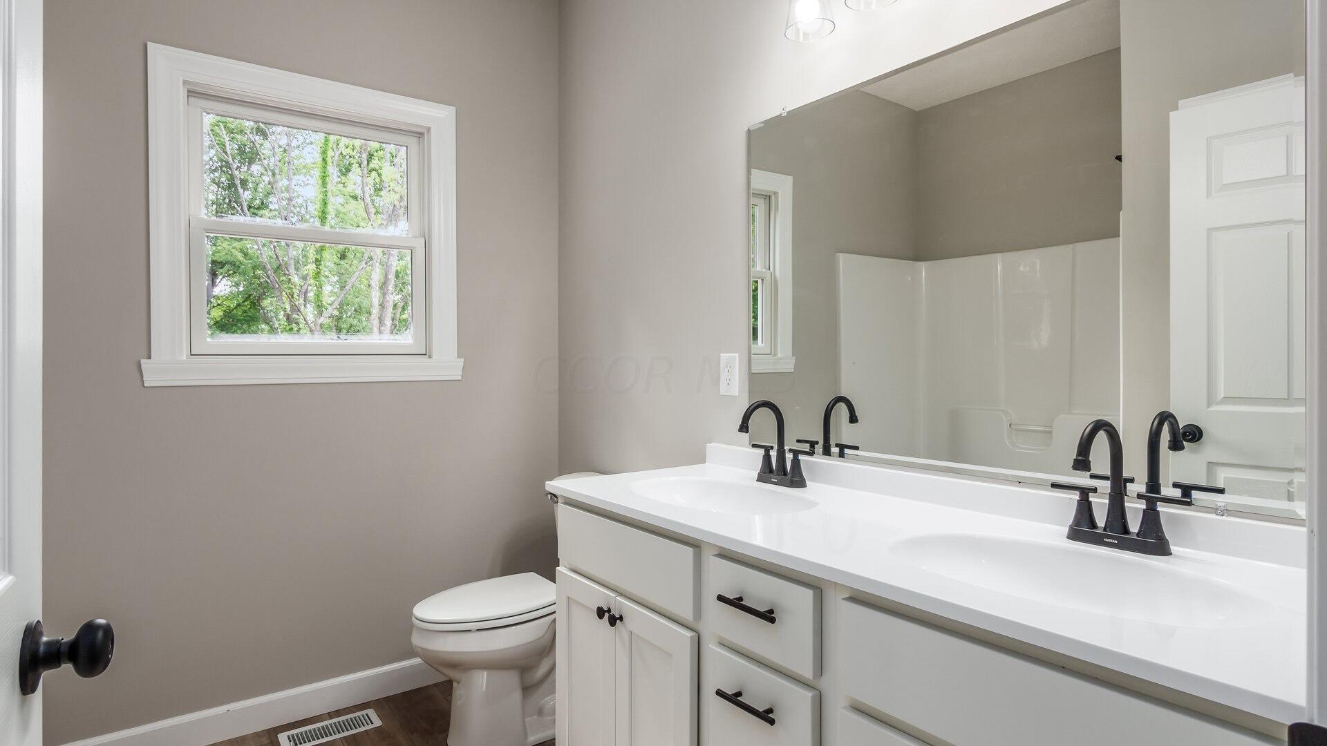 3050 Corbin Drive, Zanesville, Ohio image 20
