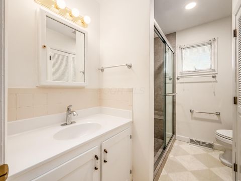 Tiny photo for 696 Williams Road, Columbus, OH 43207 (MLS # 225041910)