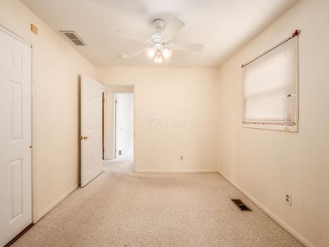 Tiny photo for 696 Williams Road, Columbus, OH 43207 (MLS # 225041910)