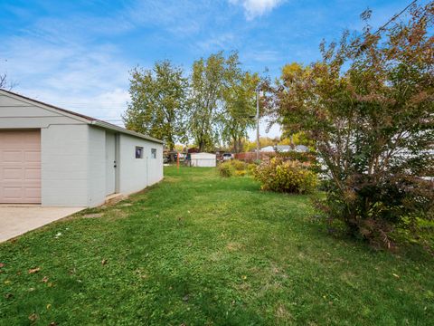 Tiny photo for 696 Williams Road, Columbus, OH 43207 (MLS # 225041910)