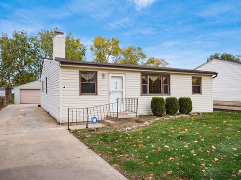 Tiny photo for 696 Williams Road, Columbus, OH 43207 (MLS # 225041910)