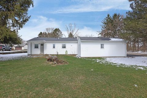 Photo of 18 Watson Street, Fredericktown, OH 43019 (MLS # 226008087)