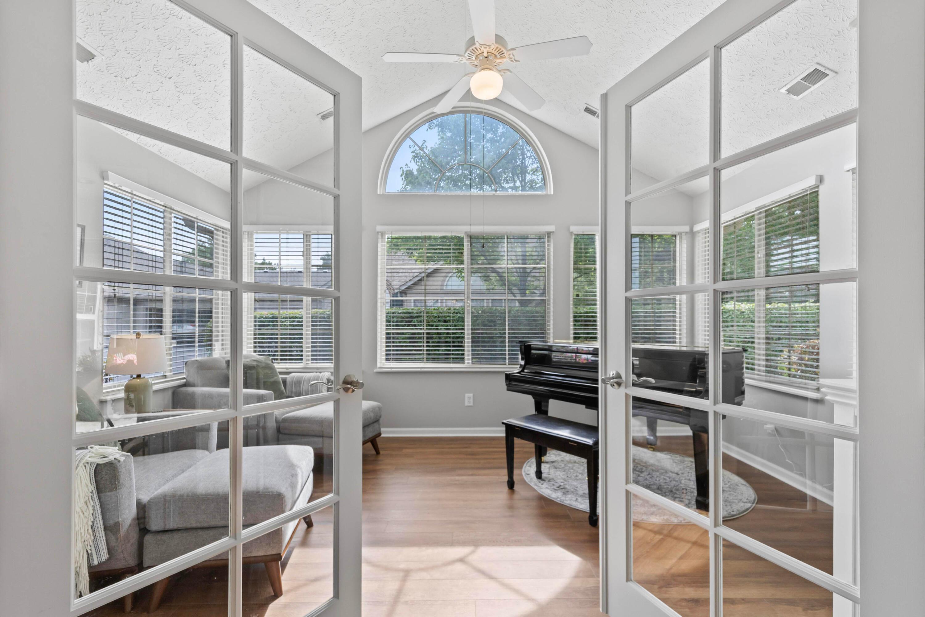 7742 Blue Juniper Drive, Westerville, Ohio image 17
