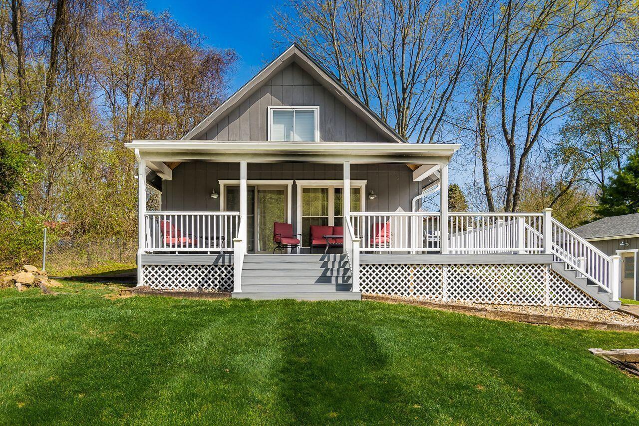 497 Mcintosh Drive, Howard, Ohio image 1