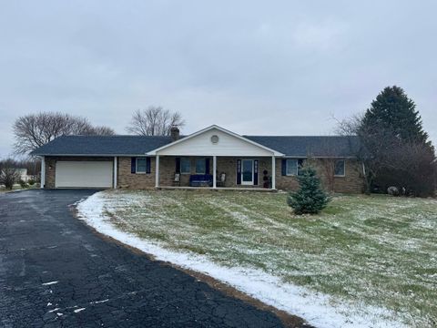 Photo of 11946 Yankeetown Pike, Mount Sterling, OH 43143 (MLS # 225046463)