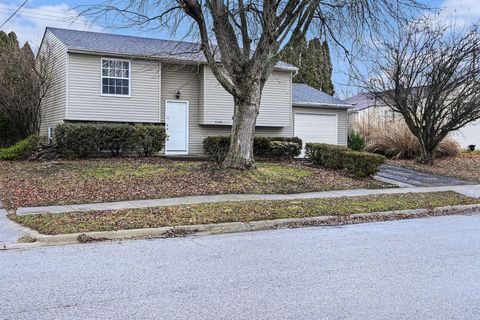 Tiny photo for 5290 Quincy Drive, Columbus, OH 43232 (MLS # 226002358)