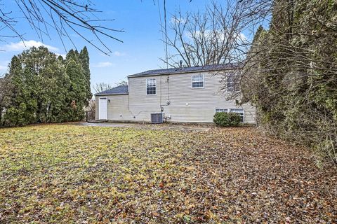 Tiny photo for 5290 Quincy Drive, Columbus, OH 43232 (MLS # 226002358)