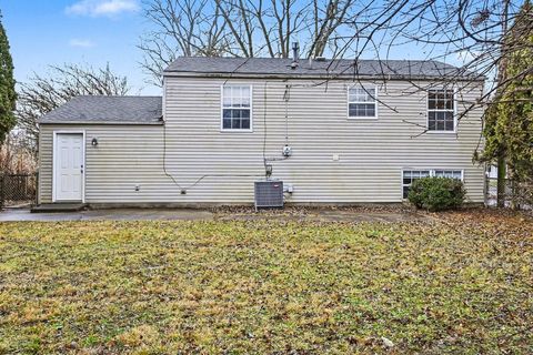 Tiny photo for 5290 Quincy Drive, Columbus, OH 43232 (MLS # 226002358)