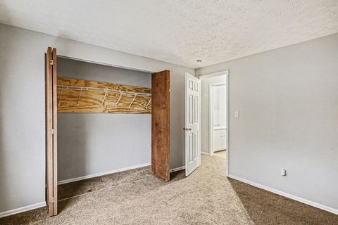 Tiny photo for 5290 Quincy Drive, Columbus, OH 43232 (MLS # 226002358)