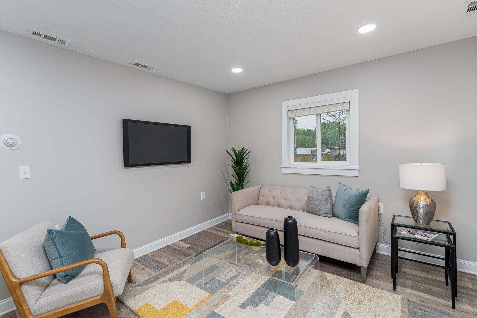 810 Koebel Avenue, Columbus, Ohio image 6