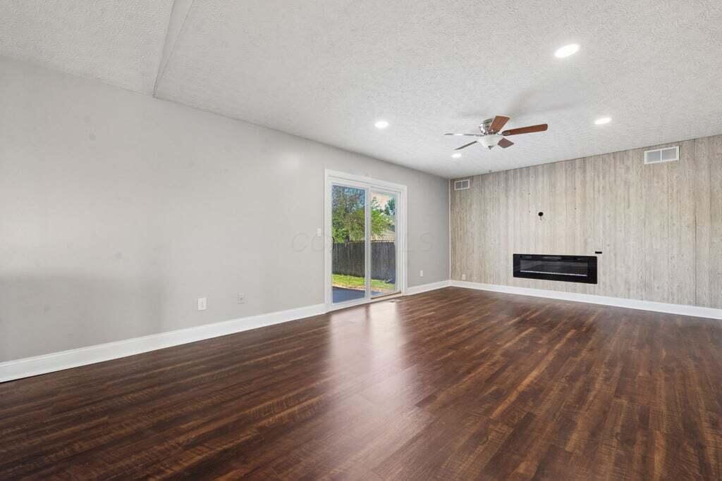 2410 Rock Creek Court