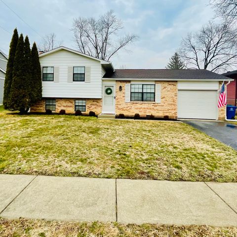 Photo of 2108 Willow Run Road, Grove City, OH 43123 (MLS # 226006254)