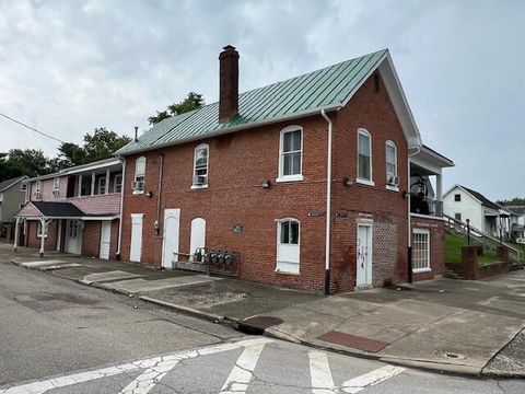 Multifamily For Sale - 1002 S Court Street<br/> Circleville, OH 43113