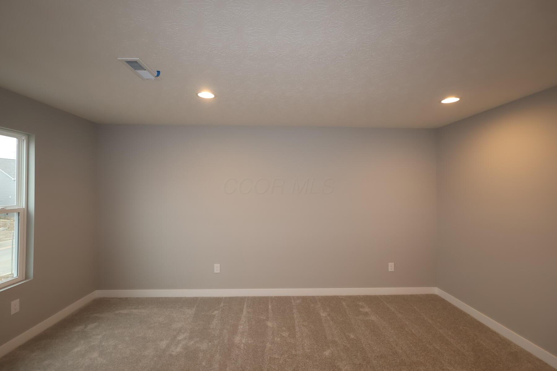 7031 Unitas Loop, Powell, Ohio image 13