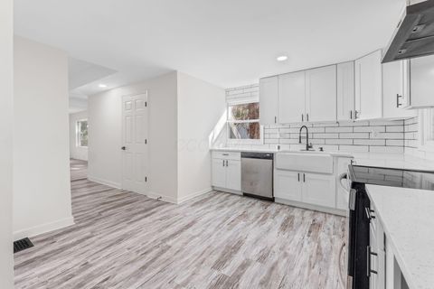 Tiny photo for 75 N Terrace Avenue, Columbus, OH 43204 (MLS # 225039672)