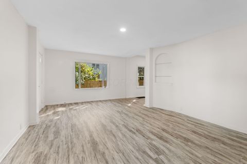 Tiny photo for 75 N Terrace Avenue, Columbus, OH 43204 (MLS # 225039672)