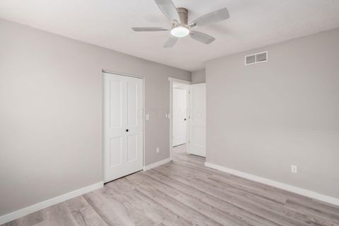 Tiny photo for 1212 Tillicum Drive, Worthington, OH 43085 (MLS # 225044609)