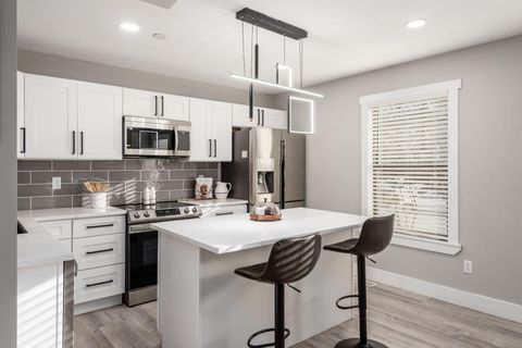 Tiny photo for 1212 Tillicum Drive, Worthington, OH 43085 (MLS # 225044609)