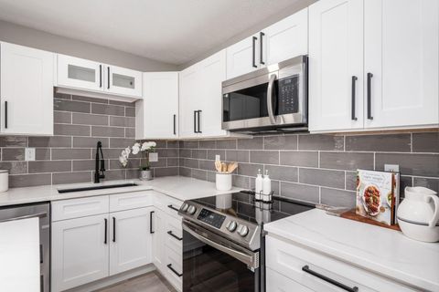 Tiny photo for 1212 Tillicum Drive, Worthington, OH 43085 (MLS # 225044609)