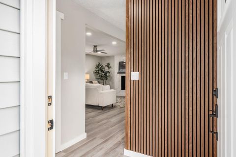 Tiny photo for 1212 Tillicum Drive, Worthington, OH 43085 (MLS # 225044609)