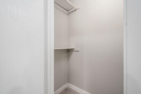 Tiny photo for 1212 Tillicum Drive, Worthington, OH 43085 (MLS # 225044609)