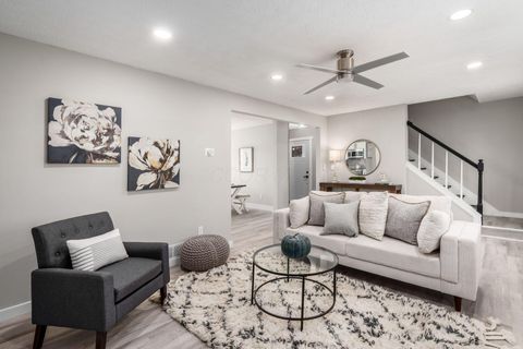 Tiny photo for 1212 Tillicum Drive, Worthington, OH 43085 (MLS # 225044609)