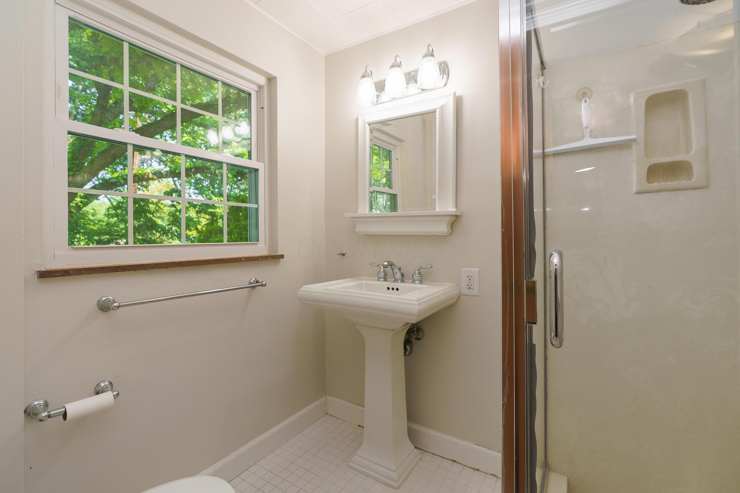 1660 Ridgeway Place, Columbus, Ohio image 23