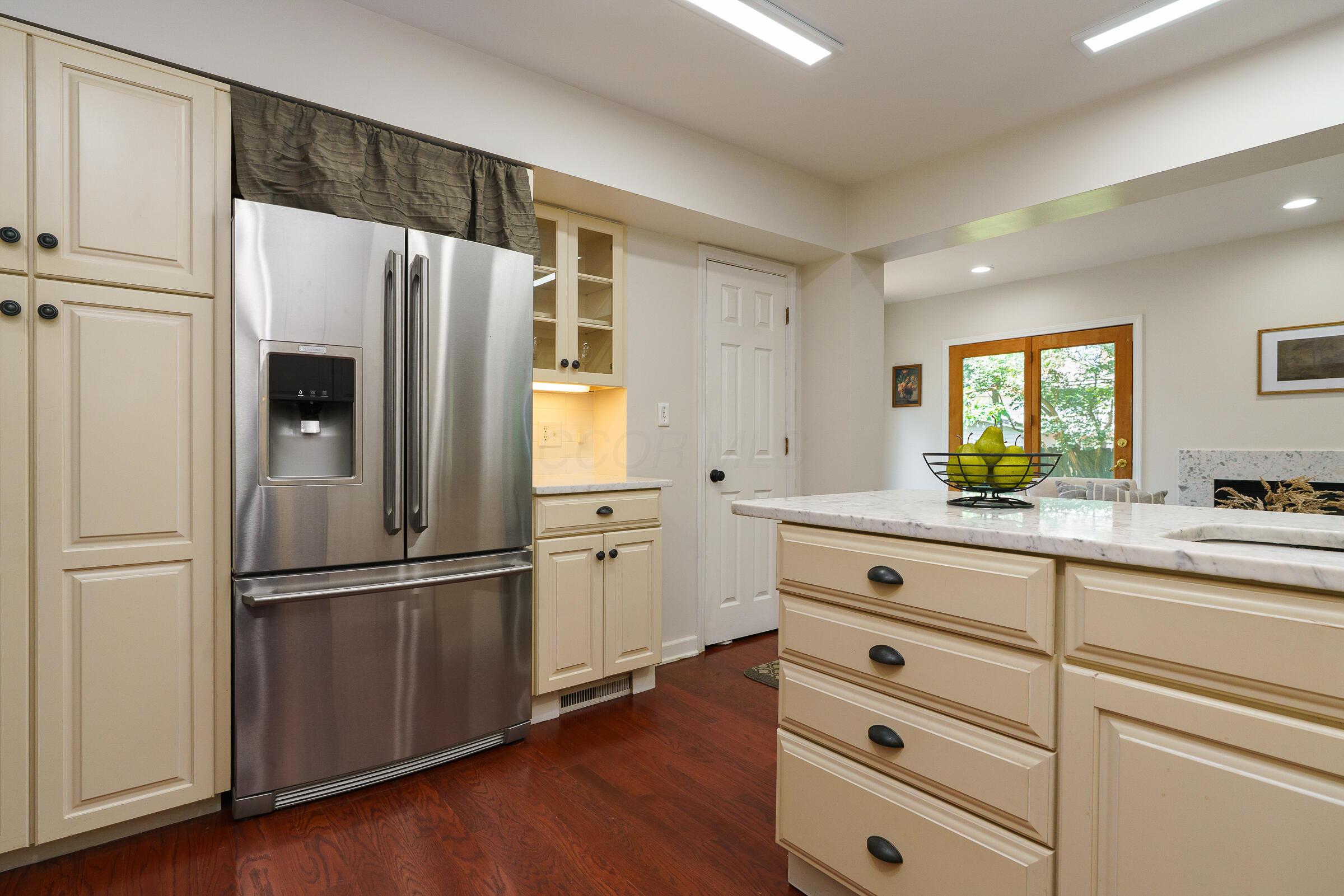 1660 Ridgeway Place, Columbus, Ohio image 13
