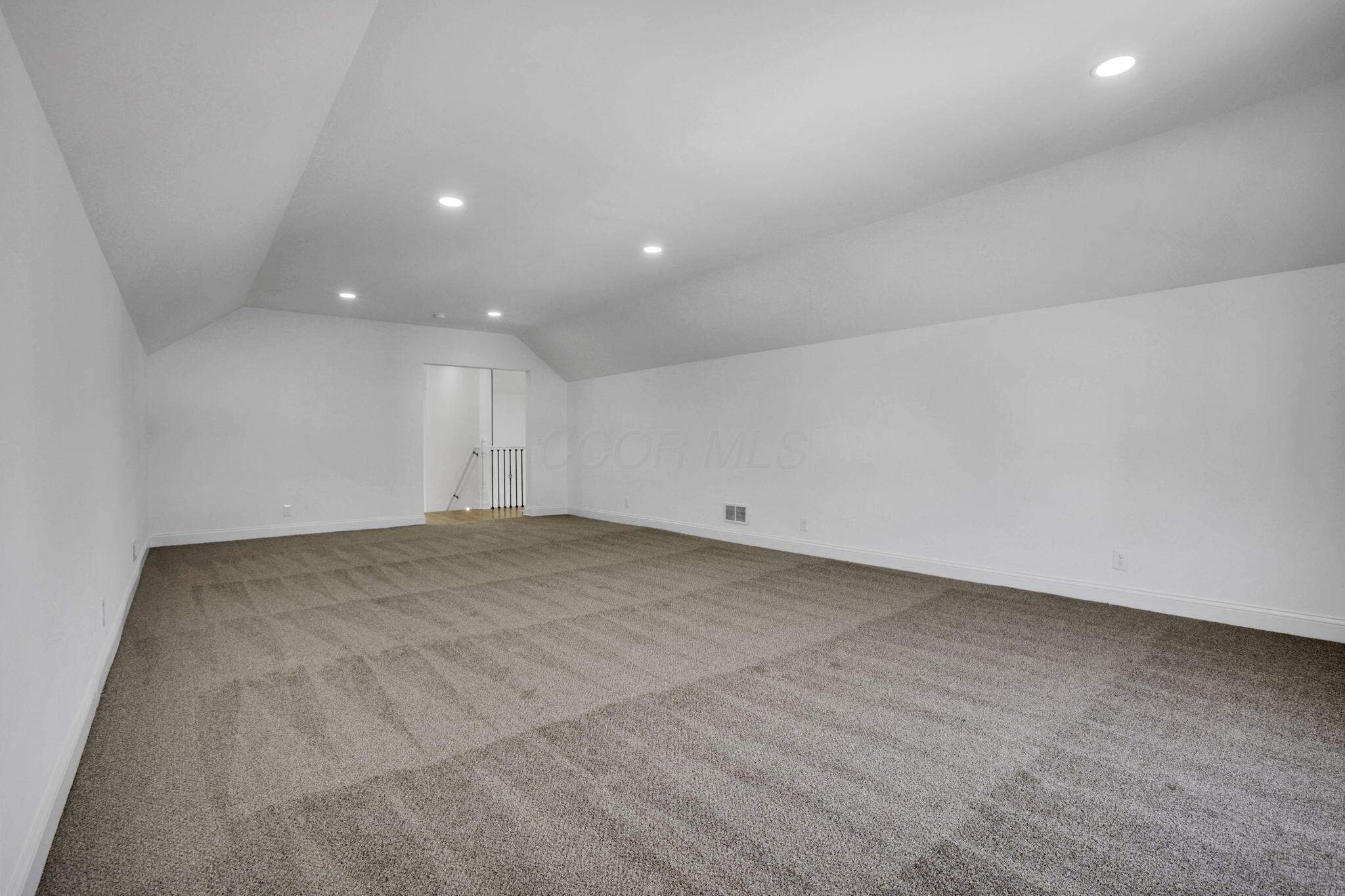 3707 Kassidy Drive, Grove City, Ohio image 48
