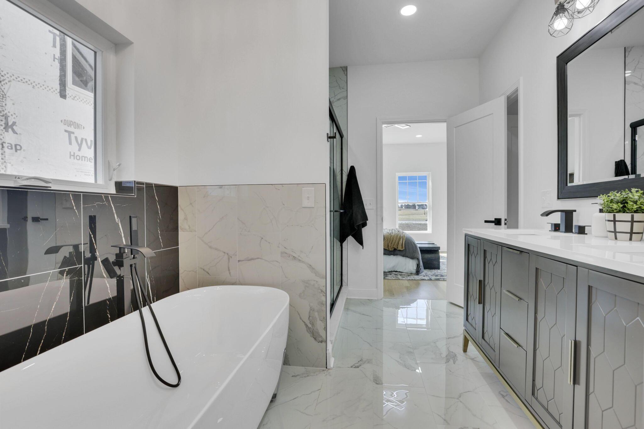 3707 Kassidy Drive, Grove City, Ohio image 38