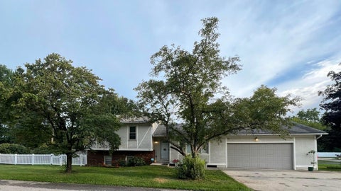 Photo of 115 Orchard Drive, Gahanna, OH 43230 (MLS # 226030095)