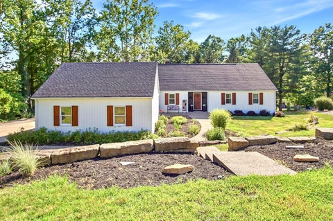 Photo of 5200 Hampton Court, Zanesville, OH 43701 (MLS # 226026310)