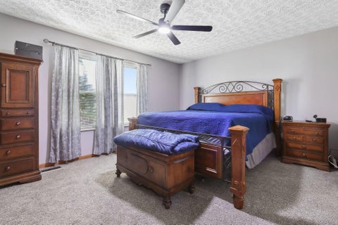 Tiny photo for 415 Hillcrest Drive, Circleville, OH 43113 (MLS # 226039338)