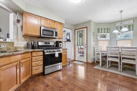 Tiny photo for 415 Hillcrest Drive, Circleville, OH 43113 (MLS # 226039338)