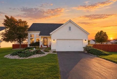 Photo of 415 Hillcrest Drive, Circleville, OH 43113 (MLS # 226039338)