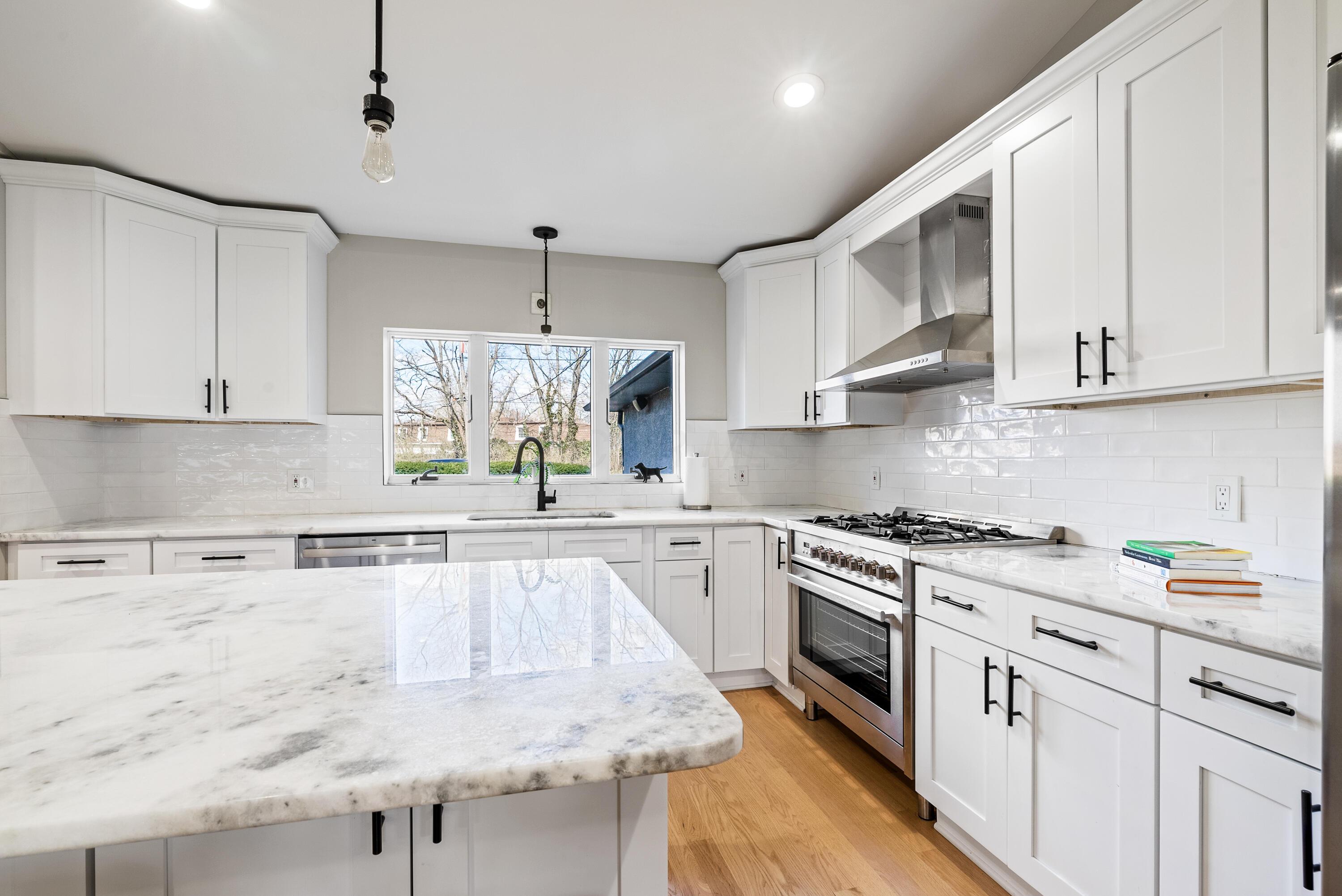 2849 Canterbury Lane, Columbus, Ohio image 22
