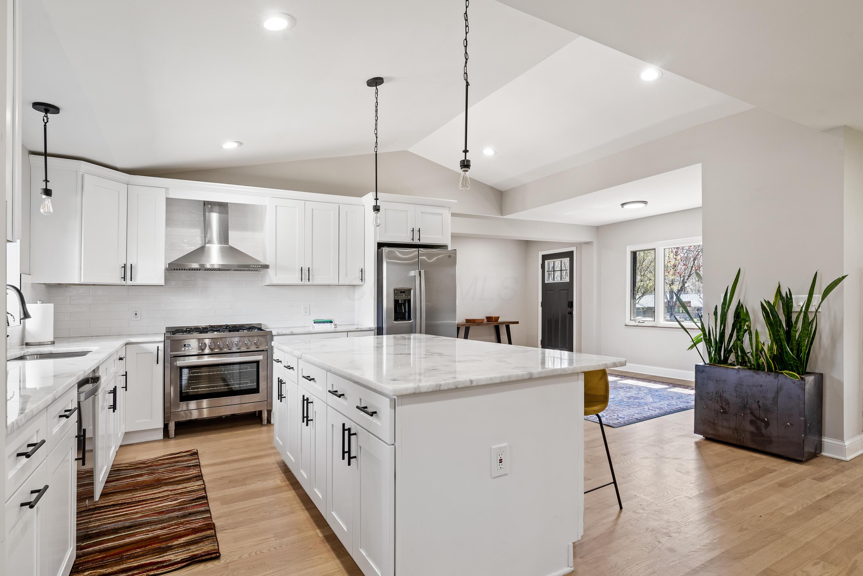 2849 Canterbury Lane, Columbus, Ohio image 17