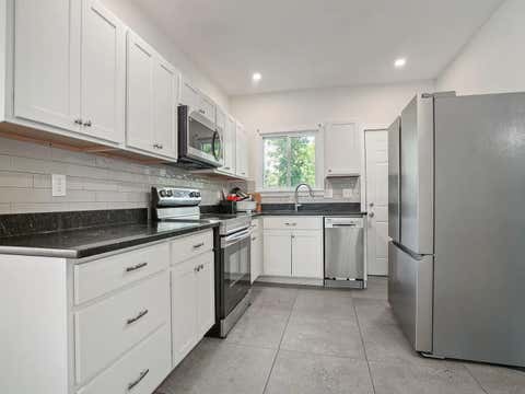 Homes For Rent - 2278 Ridgeway Avenue #2278<br/> Columbus, OH 43219